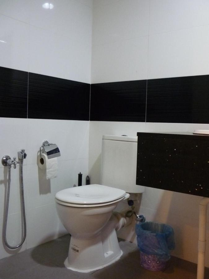 2 Bedrooms & 2 Bathrooms Near New Gurney Bay George Town Extérieur photo